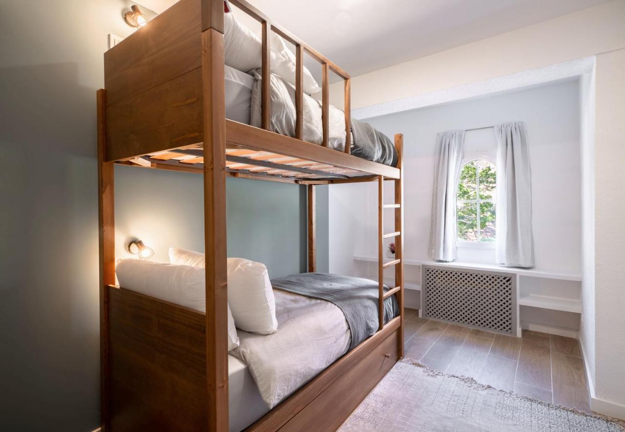 Beautifully Renovated 4 Bedroom Apt + Kid'S Room เซียร์ราเนบาดา ภายนอก รูปภาพ