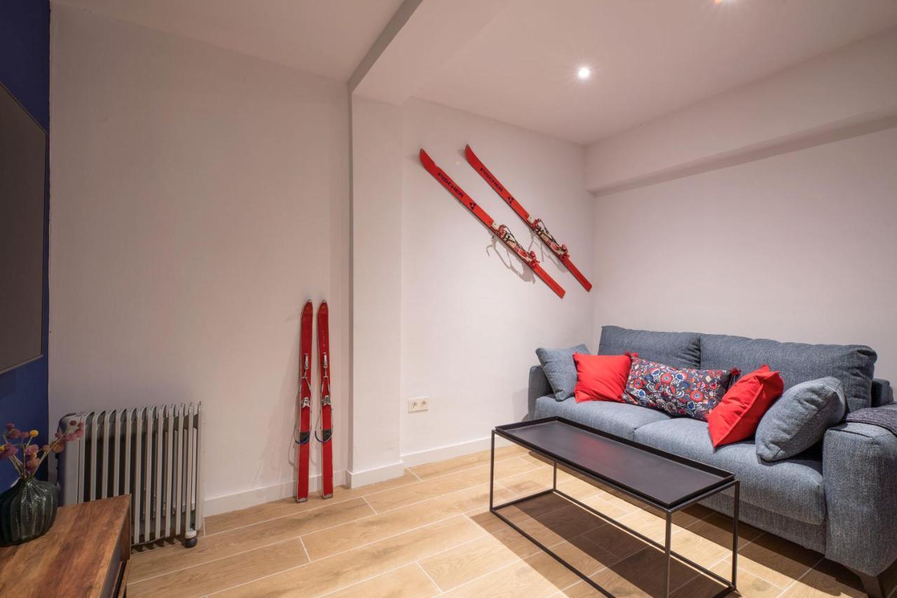 Beautifully Renovated 4 Bedroom Apt + Kid'S Room เซียร์ราเนบาดา ภายนอก รูปภาพ