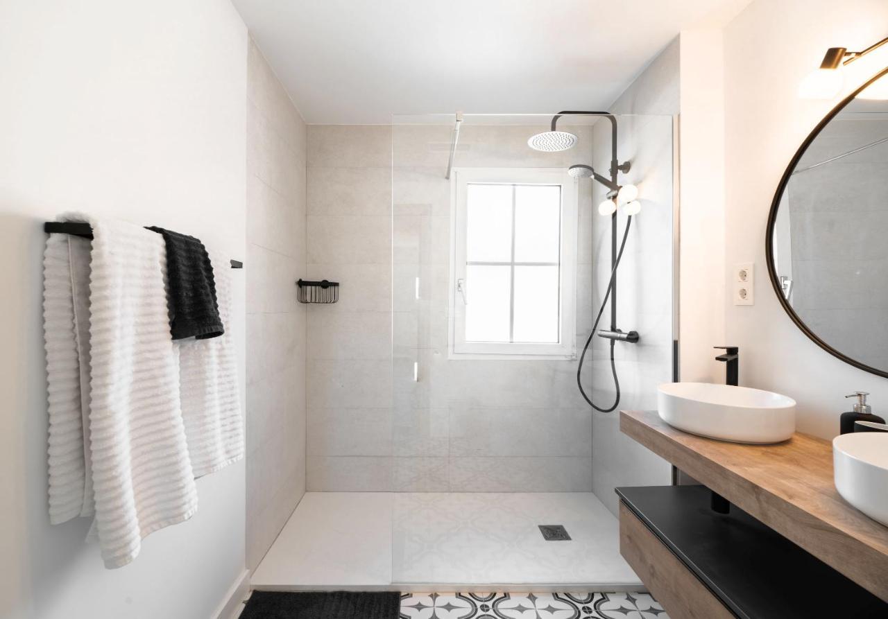 Beautifully Renovated 4 Bedroom Apt + Kid'S Room เซียร์ราเนบาดา ภายนอก รูปภาพ